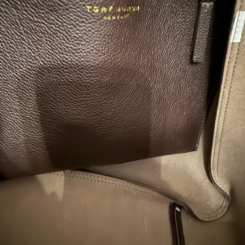 LIKE NEW! Tory Burch Romy Tote in Deep Brown - Picture 5 of 7
